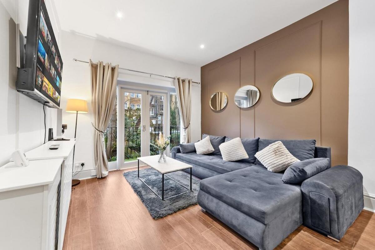 Luxury 2 Bedroom Balcony Kensington Flat For 6 Near Harrods & Next To Station! Apartamento *