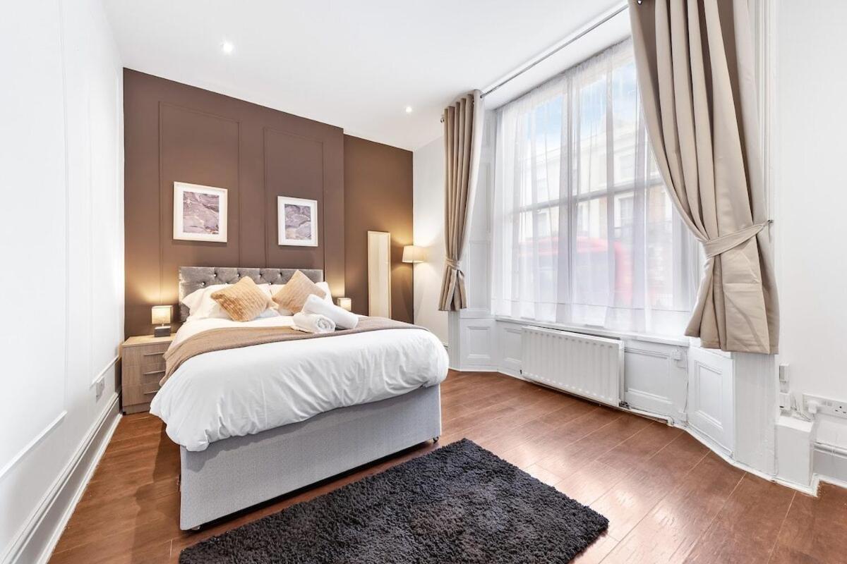 Apartamento Luxury 2 Bedroom Balcony Kensington Flat For 6 Near Harrods & Next To Station! *